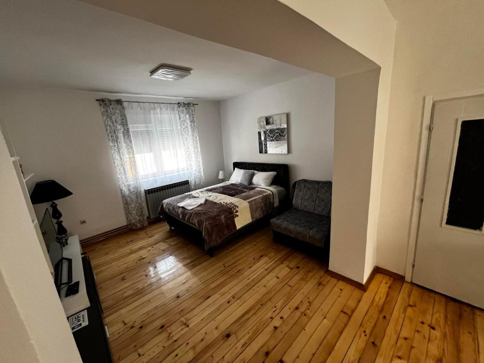 Apartmani Kacara Sremski Karlovci Exterior photo